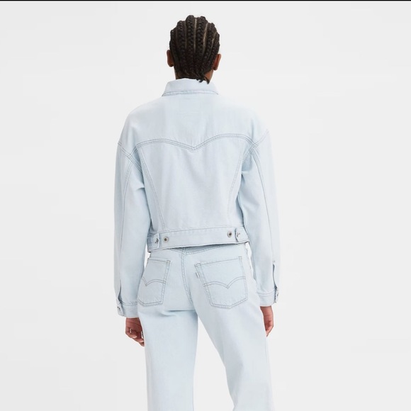 Levi's Silvertab Light Wash Cropped Trucker Jacket Women's Size Large, BRAND NEW - Picture 4 of 10